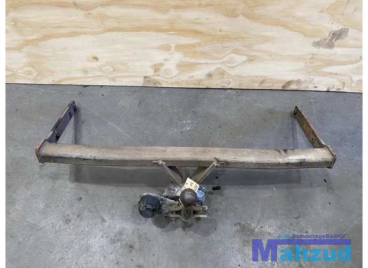 Koop Trekhaak bij Autodemontagebedrijf Mahzud