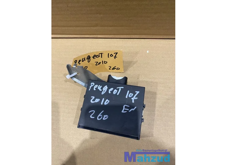 Koop Centrale deurvergrendeling module bij Autodemontagebedrijf Mahzud