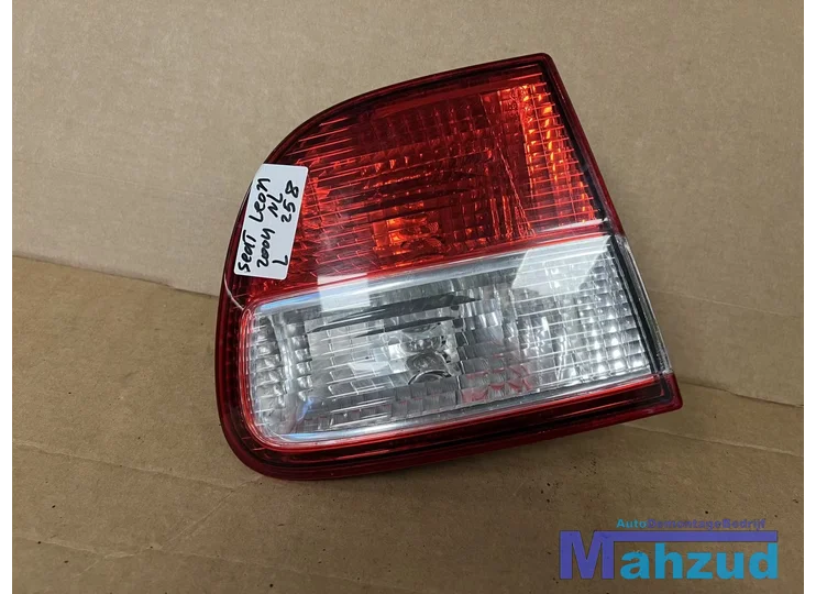 Koop Achterlicht | Enkel bij Autodemontagebedrijf Mahzud