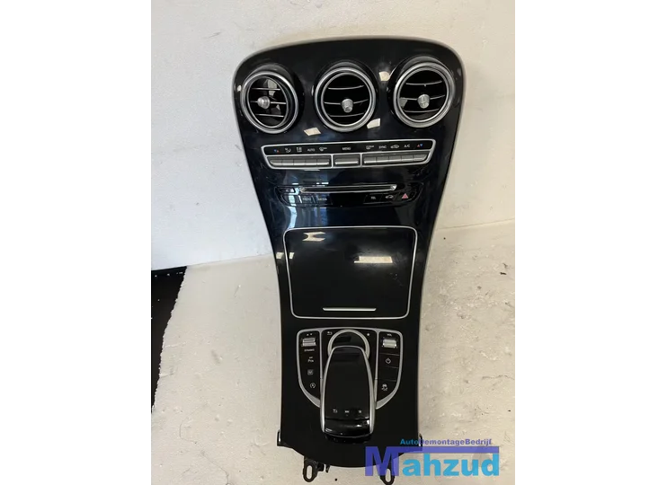 Koop Middenconsole bij Autodemontagebedrijf Mahzud