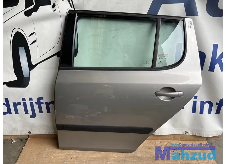 Koop Portier | Deur | Enkel bij Autodemontagebedrijf Mahzud