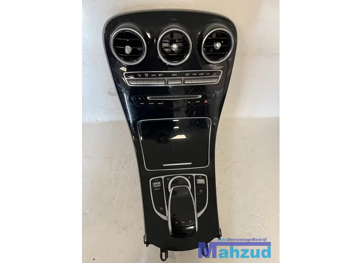 Koop Middenconsole bij Autodemontagebedrijf Mahzud