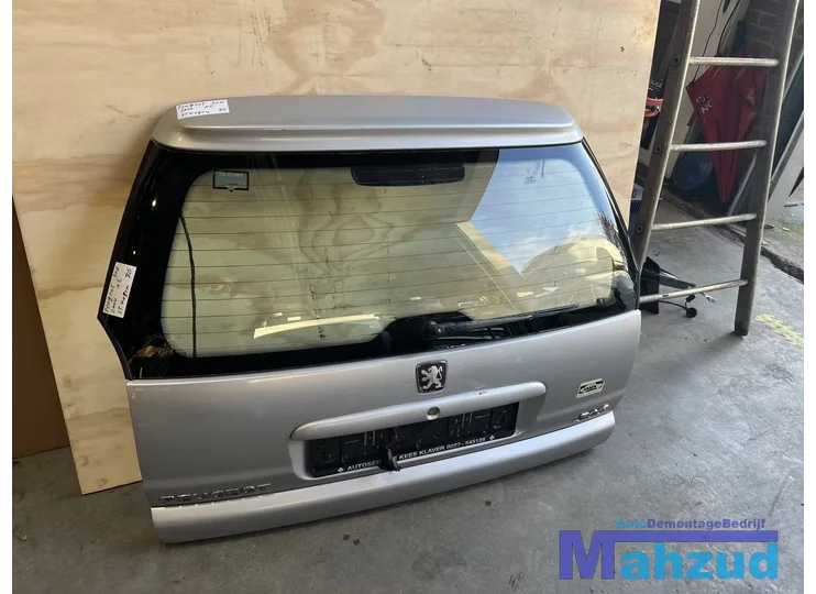 Koop Achterklep | Achterdeur bij Autodemontagebedrijf Mahzud