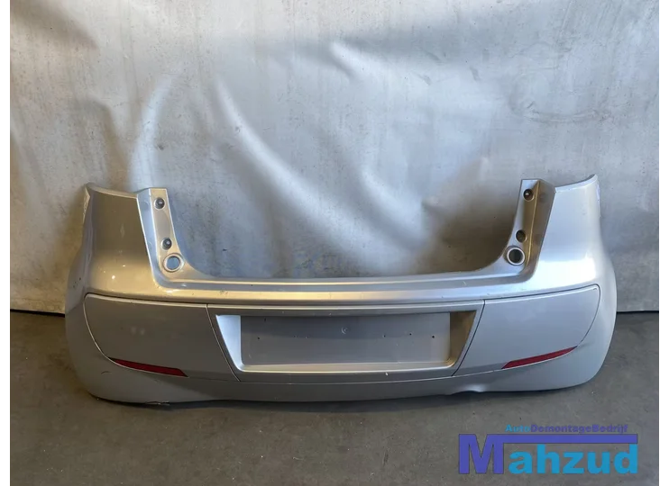 Koop Achterbumper bij Autodemontagebedrijf Mahzud