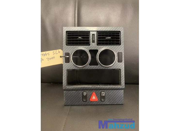 Koop Middenconsole bij Autodemontagebedrijf Mahzud