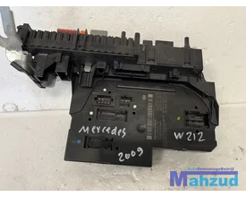 MERCEDES E-KLASSE W212 2.2 CDI Zekeringkast 2129003702 image 1