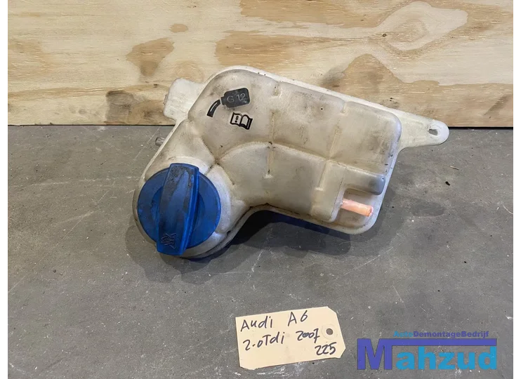 Koop Koelvloeistof reservoir | Expansievat bij Autodemontagebedrijf Mahzud