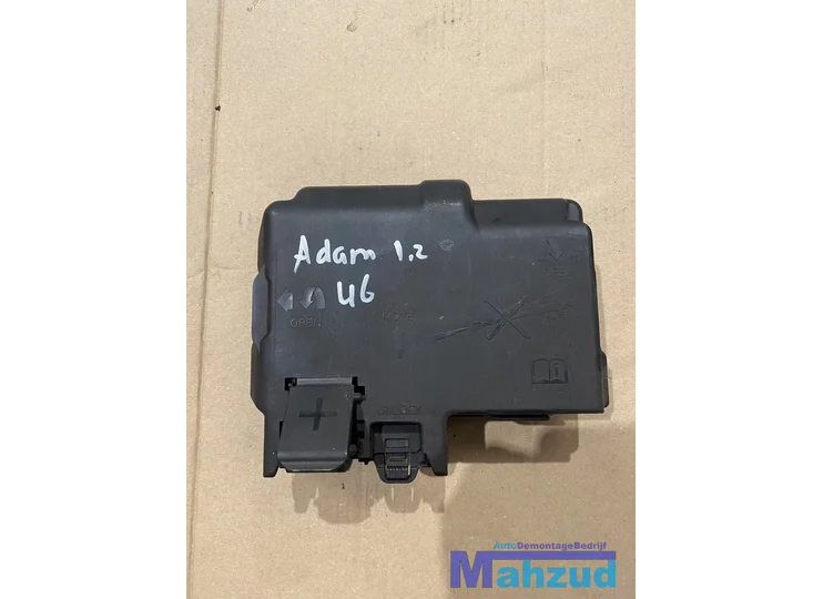 Koop Accupool klem bij Autodemontagebedrijf Mahzud