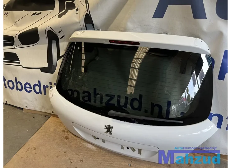 Koop Achterklep | Achterdeur bij Autodemontagebedrijf Mahzud