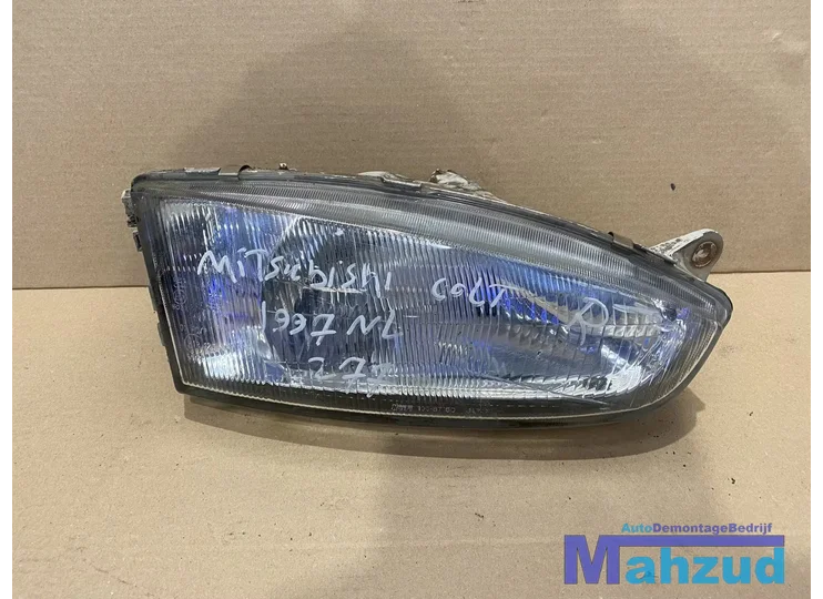 Koop Koplamp | Enkel bij Autodemontagebedrijf Mahzud