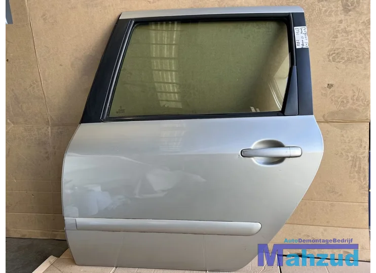 Koop Portier | Deur | Enkel bij Autodemontagebedrijf Mahzud