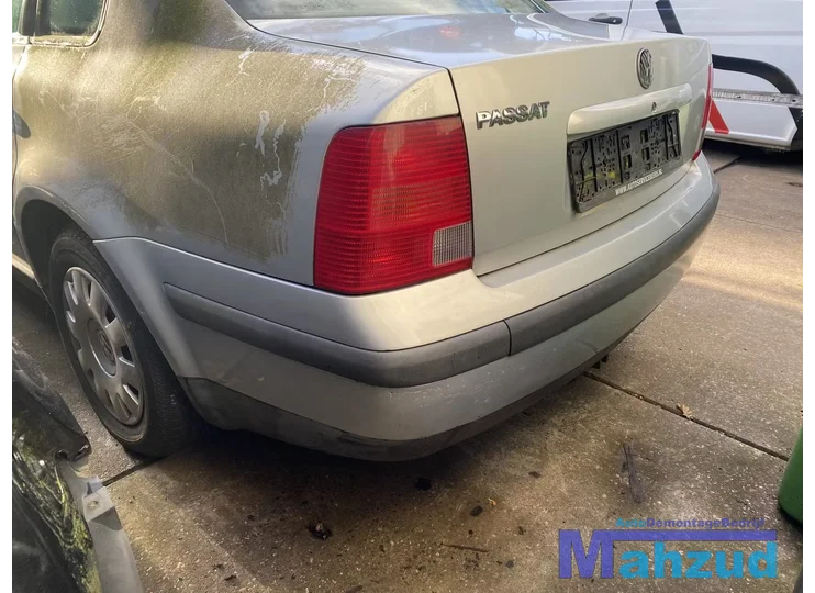 Koop Achterlicht | Enkel bij Autodemontagebedrijf Mahzud