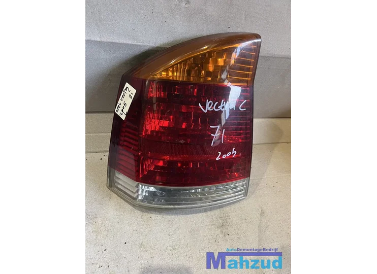 Koop Achterlicht | Enkel bij Autodemontagebedrijf Mahzud