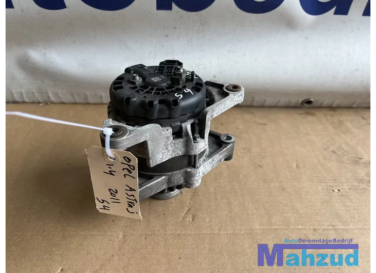 Koop Dynamo bij Autodemontagebedrijf Mahzud