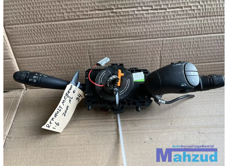 Koop Stuurkolomschakelaar | Combischakelaar bij Autodemontagebedrijf Mahzud