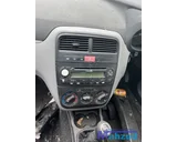 Koop Middenconsole bij Autodemontagebedrijf Mahzud