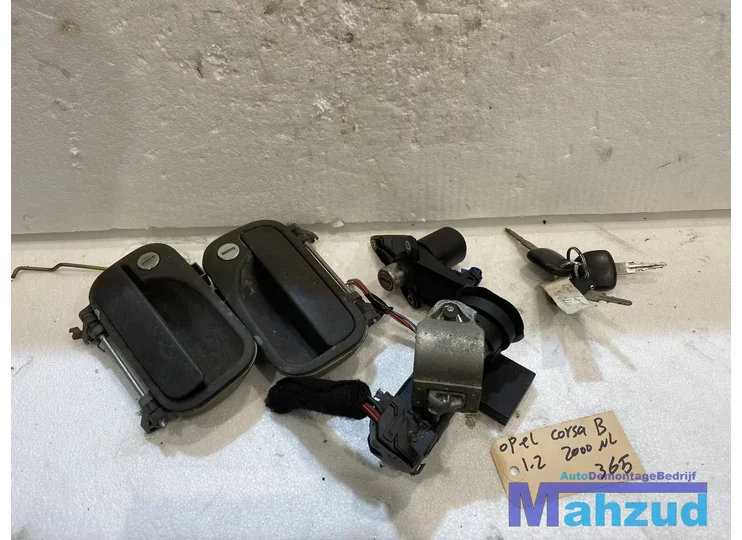 Koop Contactslot set bij Autodemontagebedrijf Mahzud