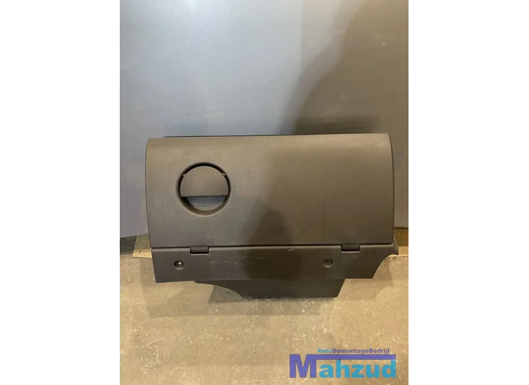 Koop Dashboardkastje | Handschoenenkastje bij Autodemontagebedrijf Mahzud