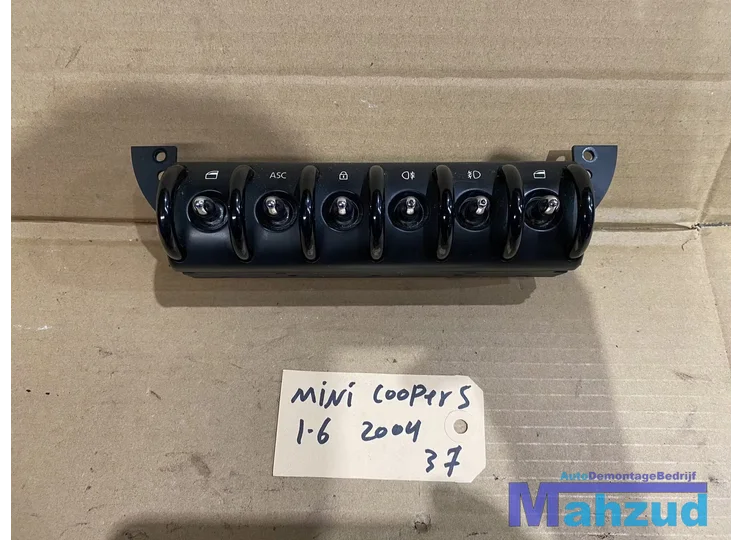 Koop Raambediening schakelaar bij Autodemontagebedrijf Mahzud