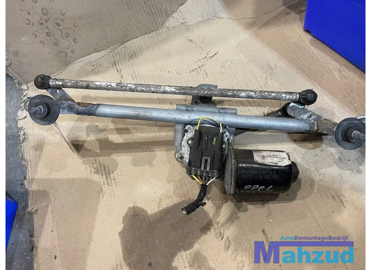 Koop Ruitenwissermotor bij Autodemontagebedrijf Mahzud