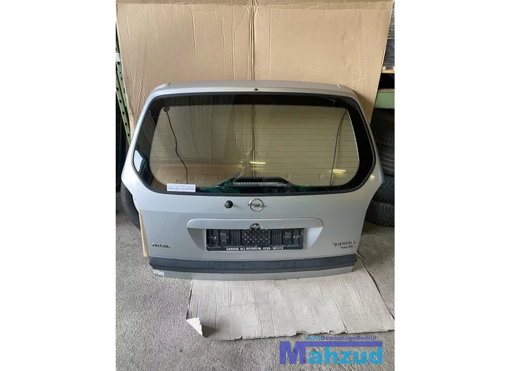 Koop Achterklep | Achterdeur bij Autodemontagebedrijf Mahzud