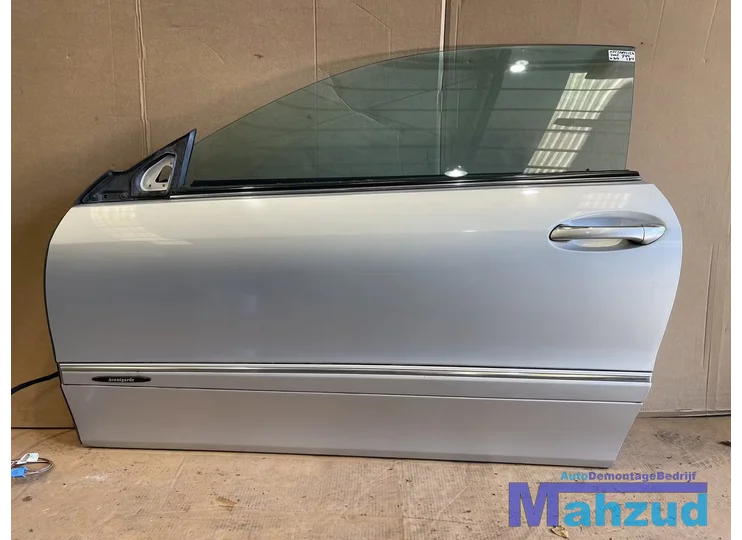 Koop Portier | Deur | Enkel bij Autodemontagebedrijf Mahzud