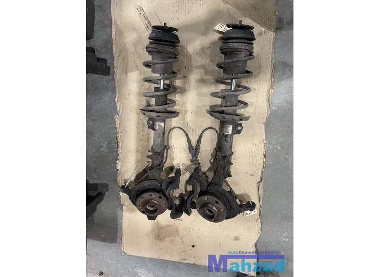 Koop Veerpoot compleet | Links en Rechts bij Autodemontagebedrijf Mahzud