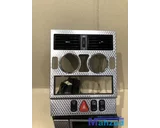 Koop Middenconsole bij Autodemontagebedrijf Mahzud