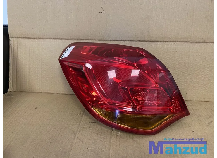 Koop Achterlicht | Enkel bij Autodemontagebedrijf Mahzud