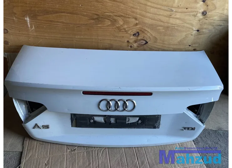 Koop Achterklep | Achterdeur bij Autodemontagebedrijf Mahzud