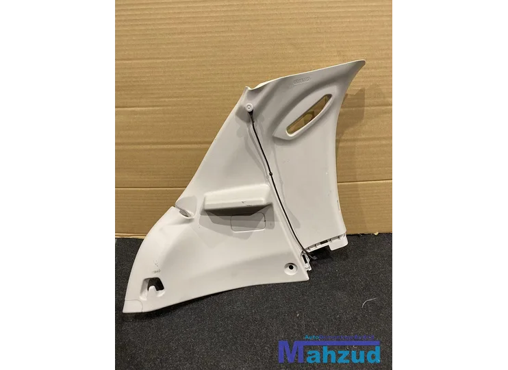 Koop Bekleding | Laadruimte | Losse delen bij Autodemontagebedrijf Mahzud