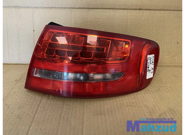 Koop Achterlicht | Enkel bij Autodemontagebedrijf Mahzud