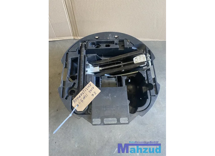 Koop Reservewielbak | Reservewieldrager bij Autodemontagebedrijf Mahzud