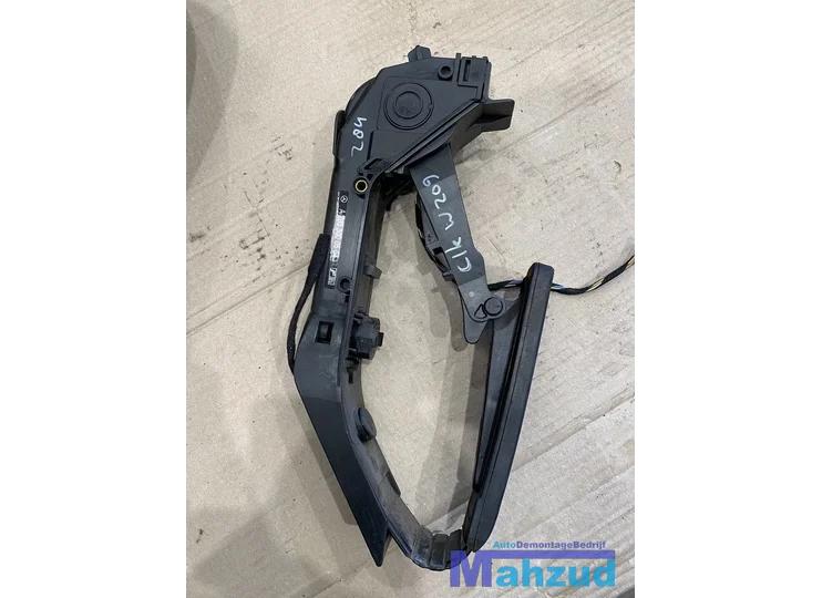 Koop Gaspedaal bij Autodemontagebedrijf Mahzud