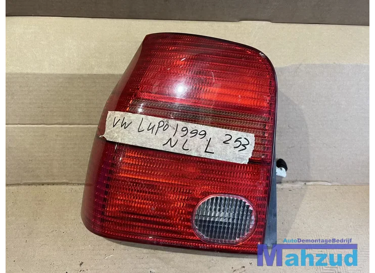 Koop Achterlicht | Enkel bij Autodemontagebedrijf Mahzud