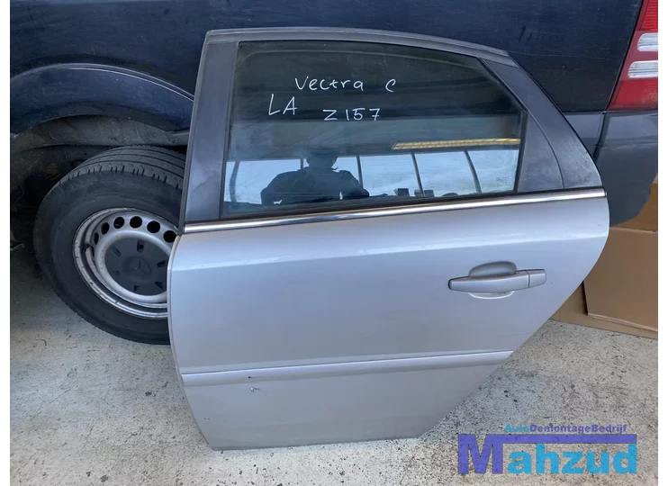 Koop Portier | Deur | Enkel bij Autodemontagebedrijf Mahzud