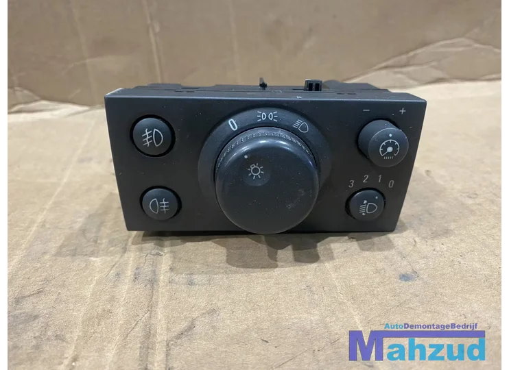 Koop Verlichting schakelaar | Licht schakelaar bij Autodemontagebedrijf Mahzud