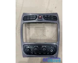 Koop Middenconsole bij Autodemontagebedrijf Mahzud