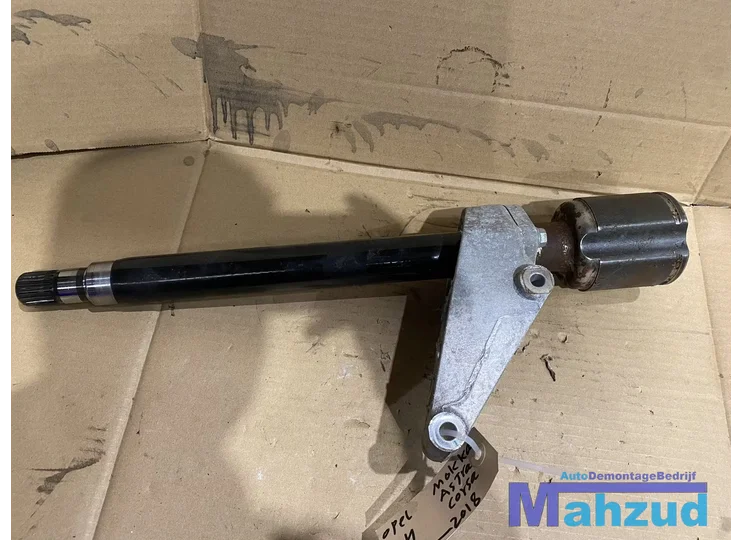 Koop Aandrijfas | Cardanas bij Autodemontagebedrijf Mahzud