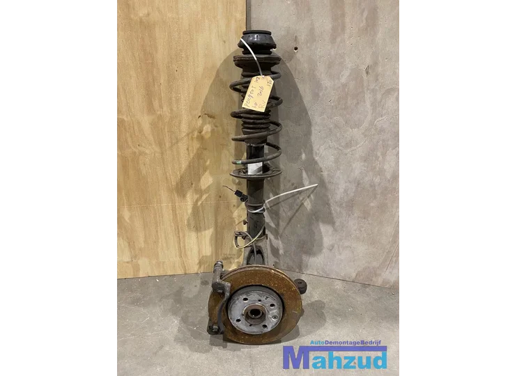 Koop Veerpoot compleet | Enkel bij Autodemontagebedrijf Mahzud