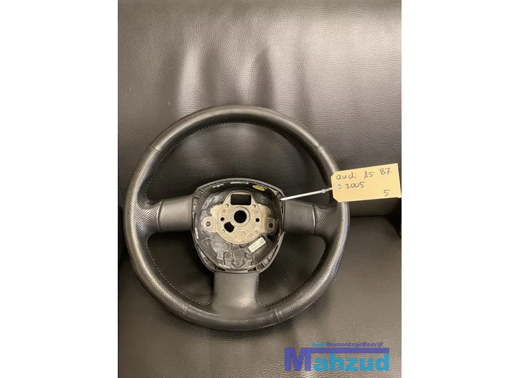 Koop Stuurwiel bij Autodemontagebedrijf Mahzud