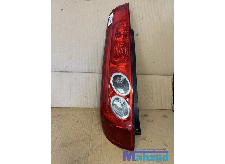 Koop Achterlicht | Enkel bij Autodemontagebedrijf Mahzud