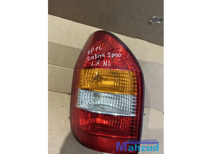 Koop Achterlicht | Enkel bij Autodemontagebedrijf Mahzud