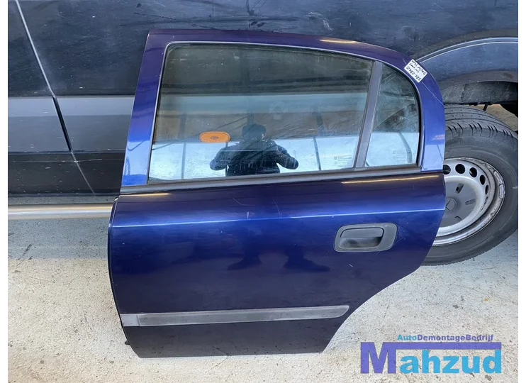 Koop Portier | Deur | Enkel bij Autodemontagebedrijf Mahzud