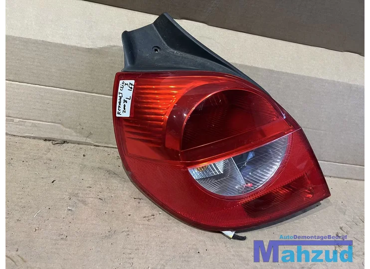 Koop Achterlicht | Enkel bij Autodemontagebedrijf Mahzud