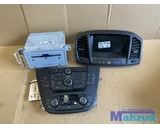 Koop Middenconsole bij Autodemontagebedrijf Mahzud