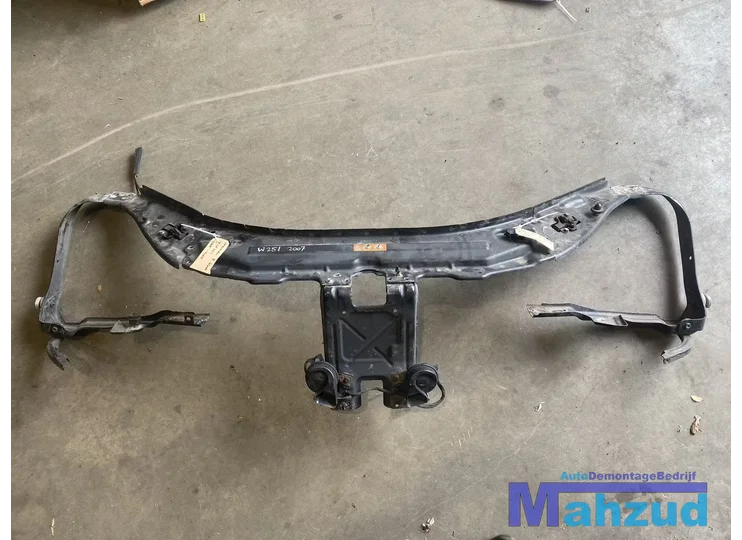 Koop Frontbalk bij Autodemontagebedrijf Mahzud