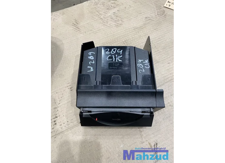 Koop CD wisselaar bij Autodemontagebedrijf Mahzud