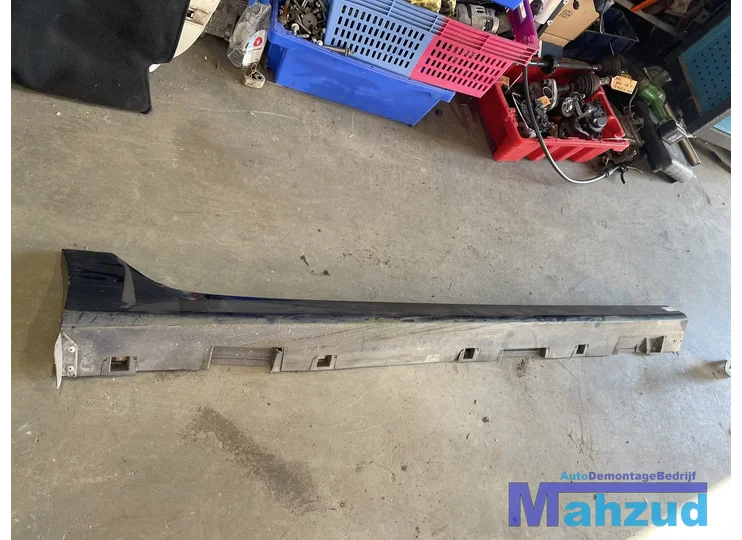 Koop Sideskirt | Zijskirt bij Autodemontagebedrijf Mahzud