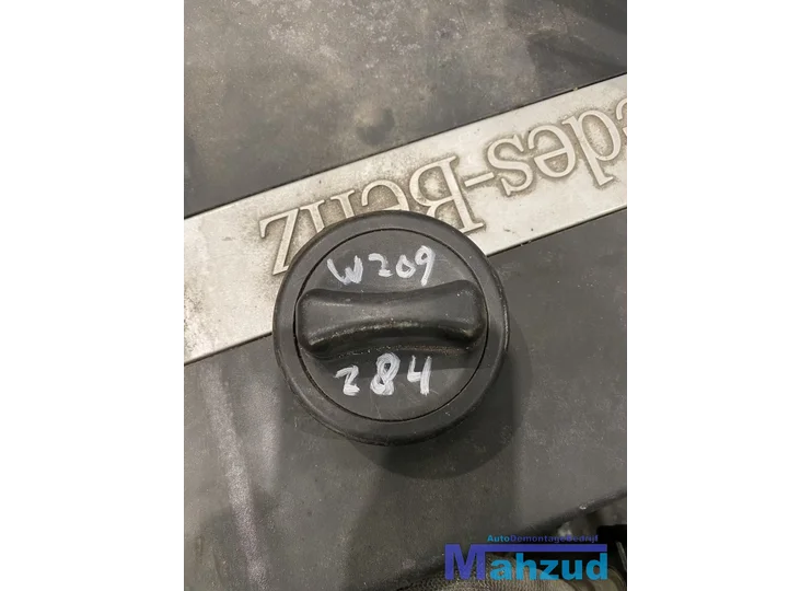 Koop Tankdop bij Autodemontagebedrijf Mahzud